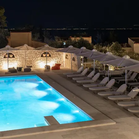 Vila Helios Blue Kassandra *